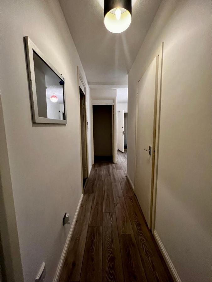 Lovely 2 Bedroom Apartment - Edinburgh City Centre المظهر الخارجي الصورة